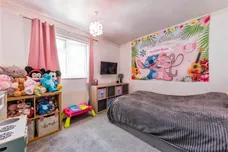 Larch Close, GRANTHAM