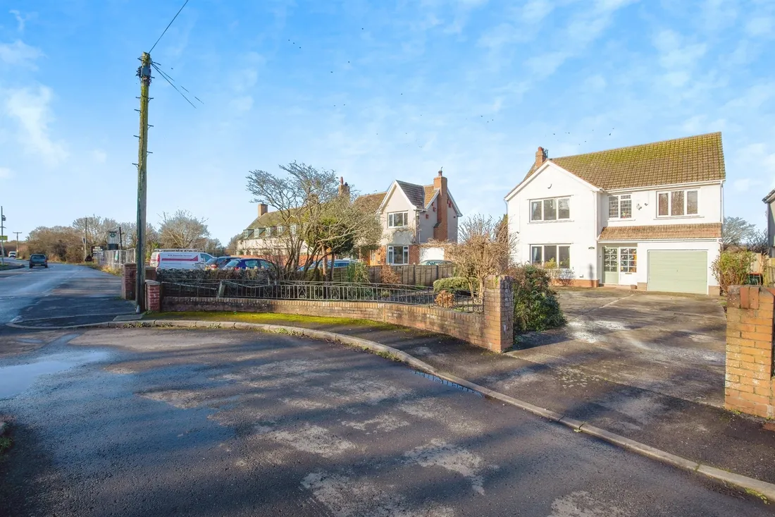 Property photo 28