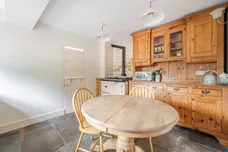 Tilford Street, Farnham, GU10 photo 12