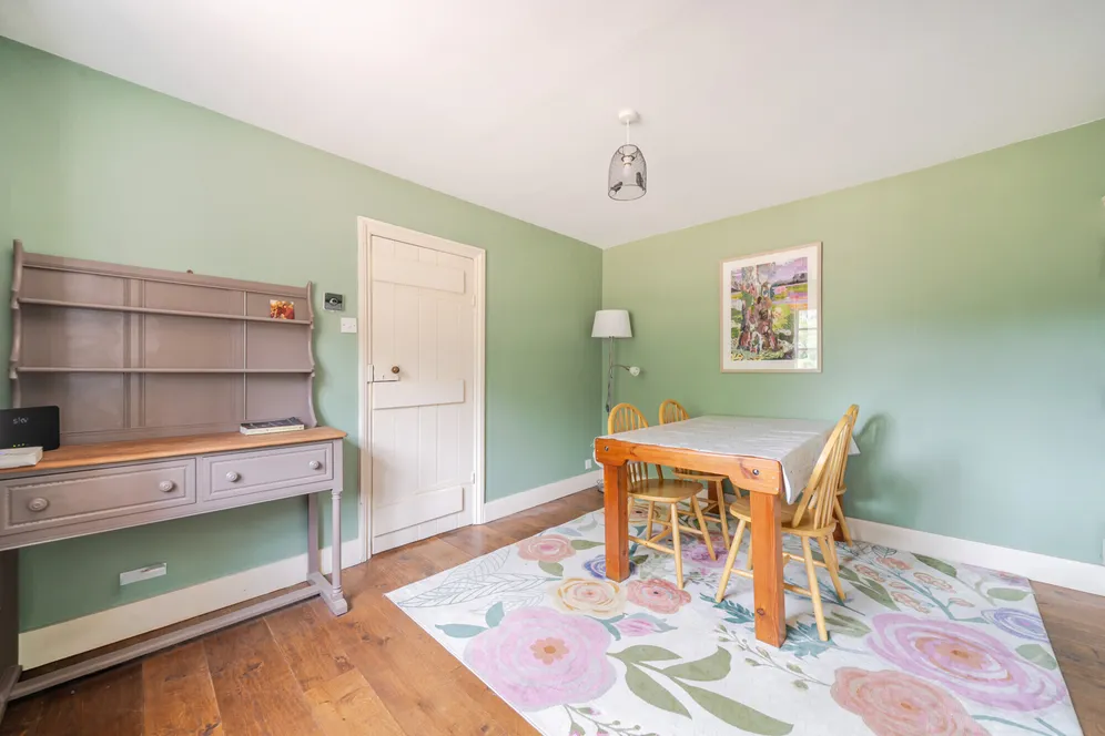 Tilford Street, Farnham, GU10 photo 13