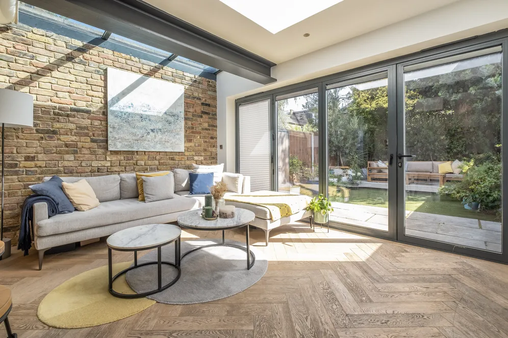 Mexfield Road, London, SW15 photo 12