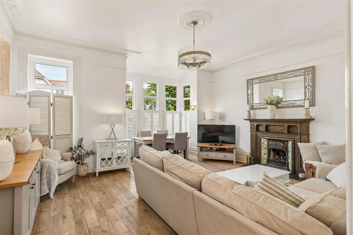 Dean Road, London, NW2
