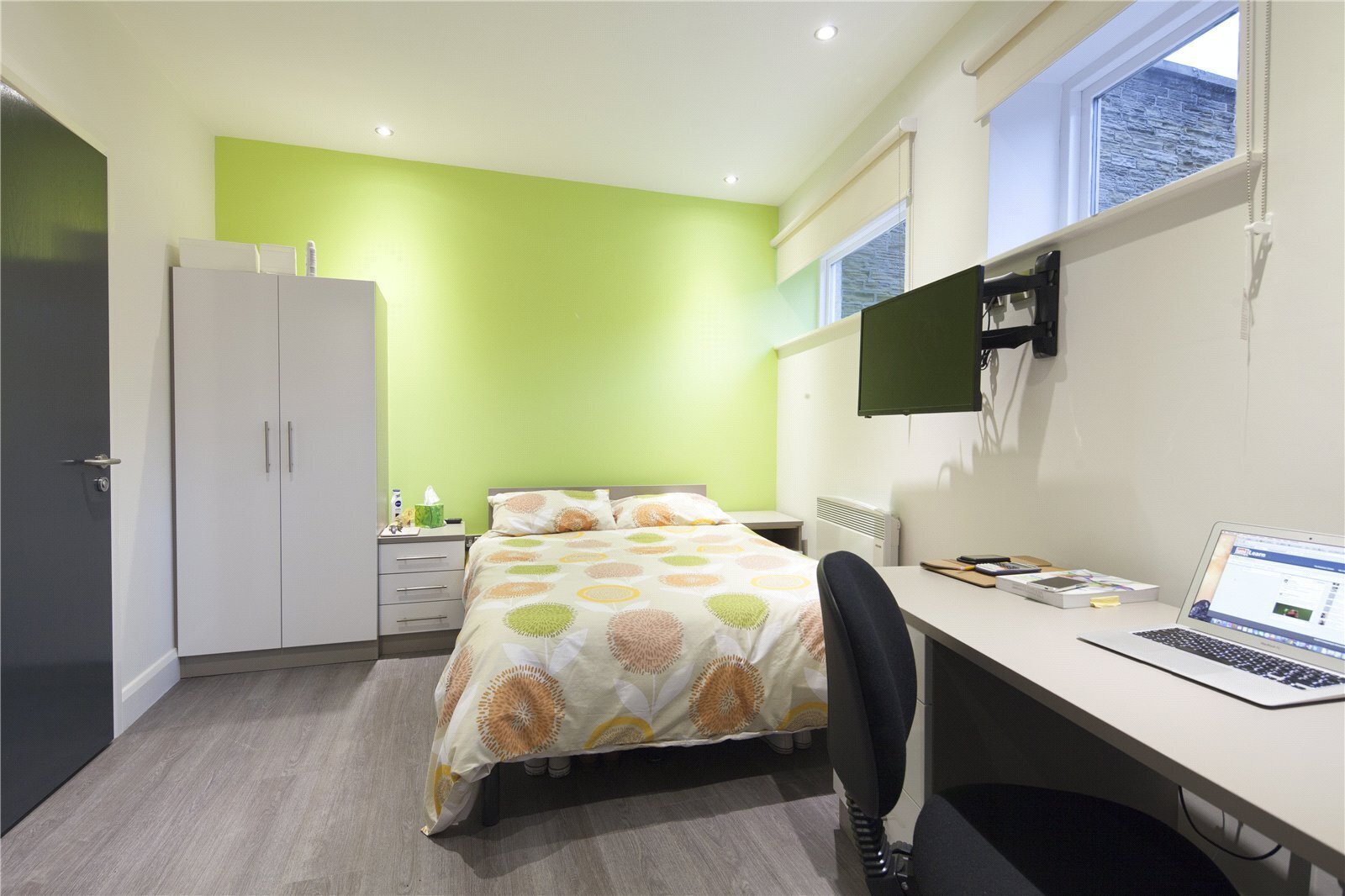 Luxus Studios, Huddersfield, HD1 Image 12