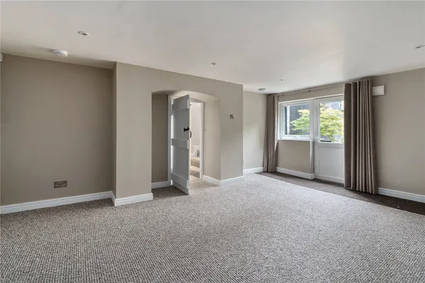Hawthorn Lane, Wilmslow, SK9 photo 9