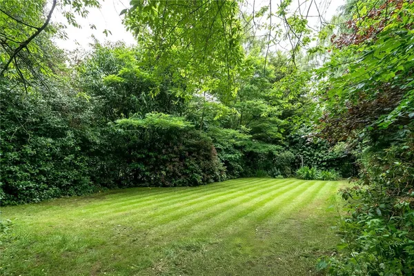 Hawthorn Lane, Wilmslow, SK9 photo 20