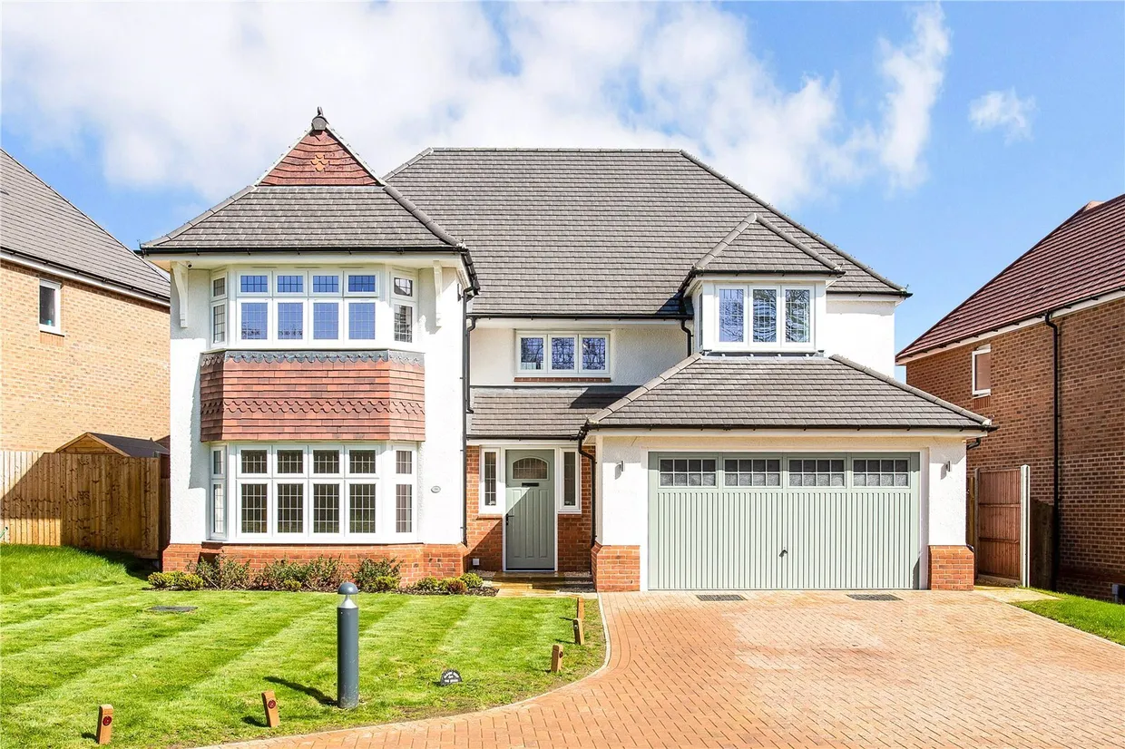 Kestrel Grove, Caddington, LU1 photo 1