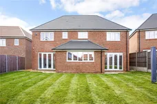 Kestrel Grove, Caddington, LU1 photo 2