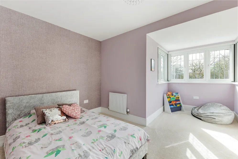 Kestrel Grove, Caddington, LU1 photo 8