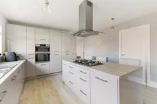 Kestrel Grove, Caddington, LU1 photo 13