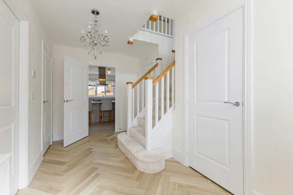 Kestrel Grove, Caddington, LU1 photo 14