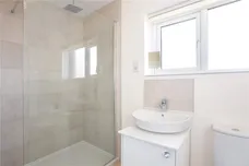 Kestrel Grove, Caddington, LU1 photo 24