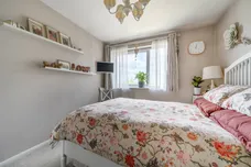 Hansart Way, Enfield