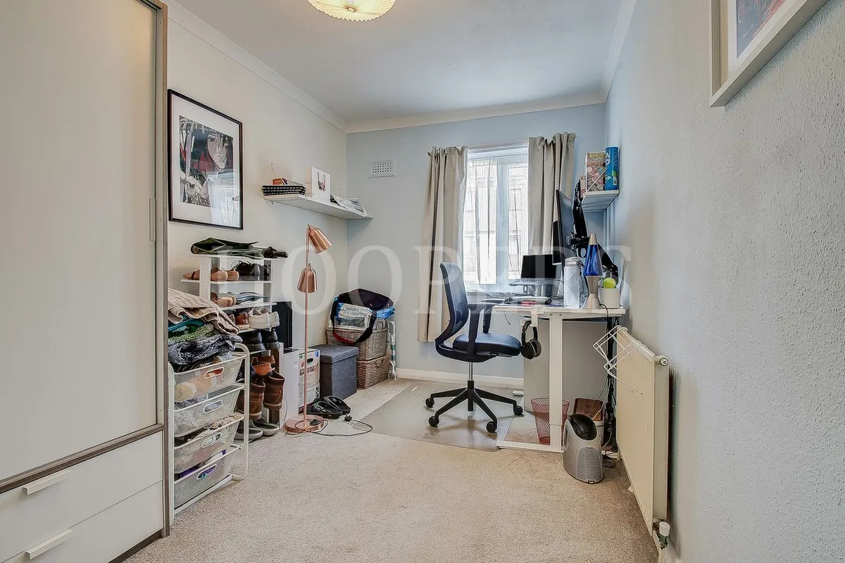 Neasden Lane, London, NW10