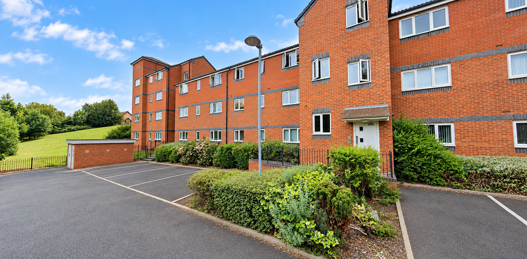 Palmerston Court, Wilnecote, Tamworth Image 1