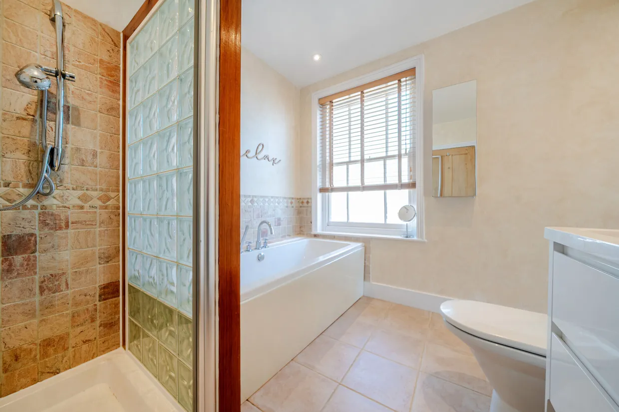 Baring Road, Beaconsfield, HP9 photo 5