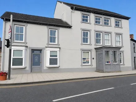 23 High Street, Lampeter, SA48