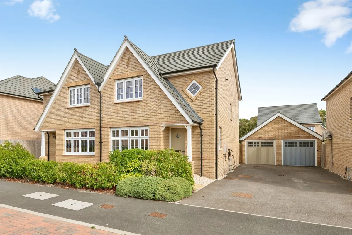 Greensand Avenue, Barrington, Cambridge