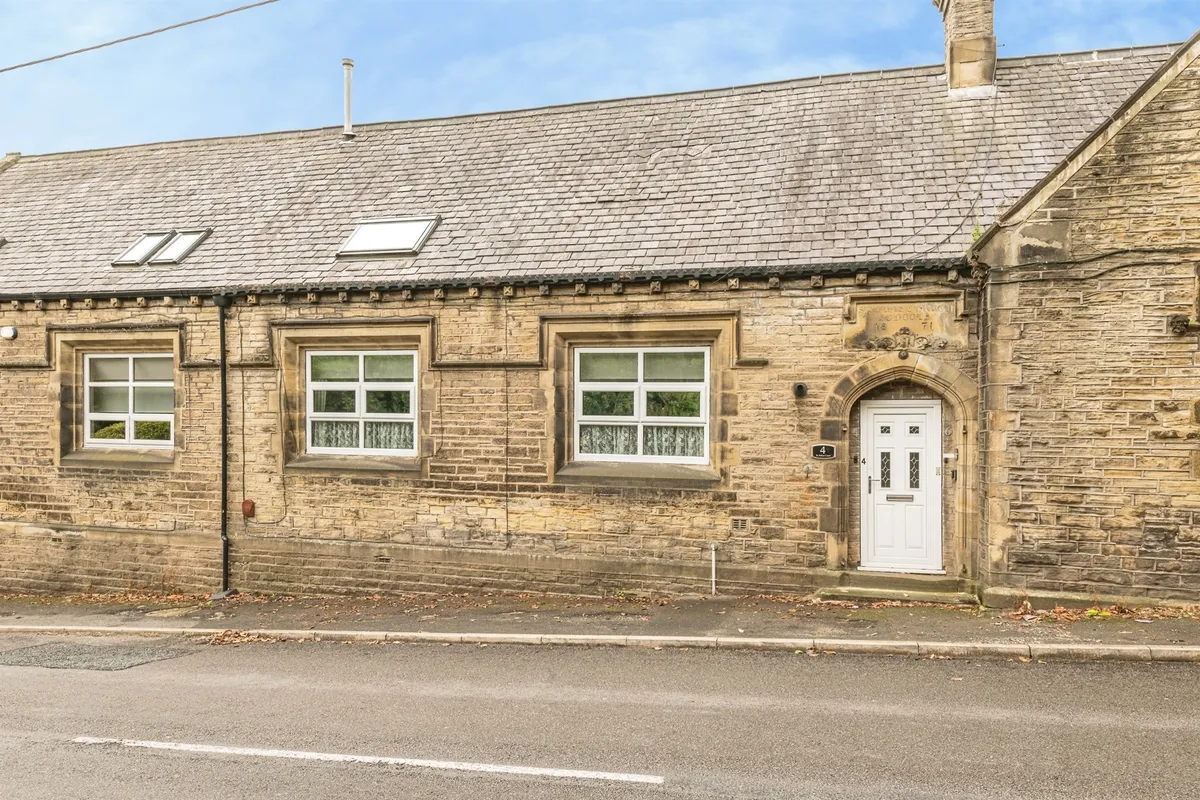 St. Johns Court, Holmfirth