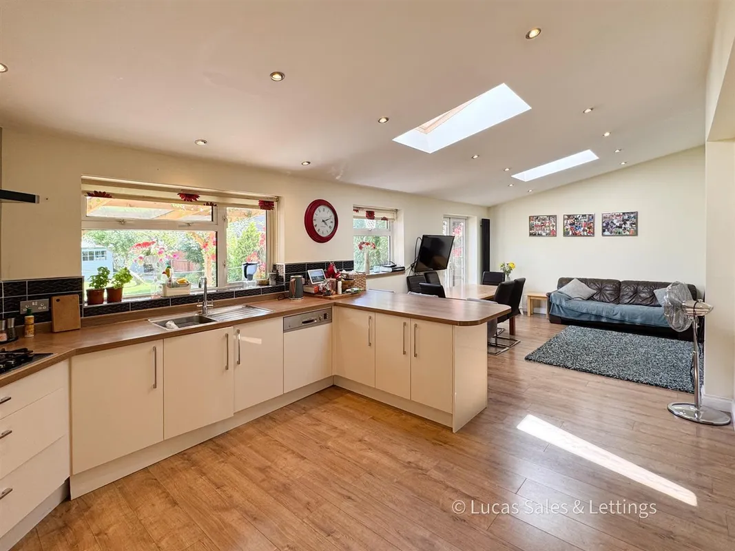 Pipers Hill Road, Kettering