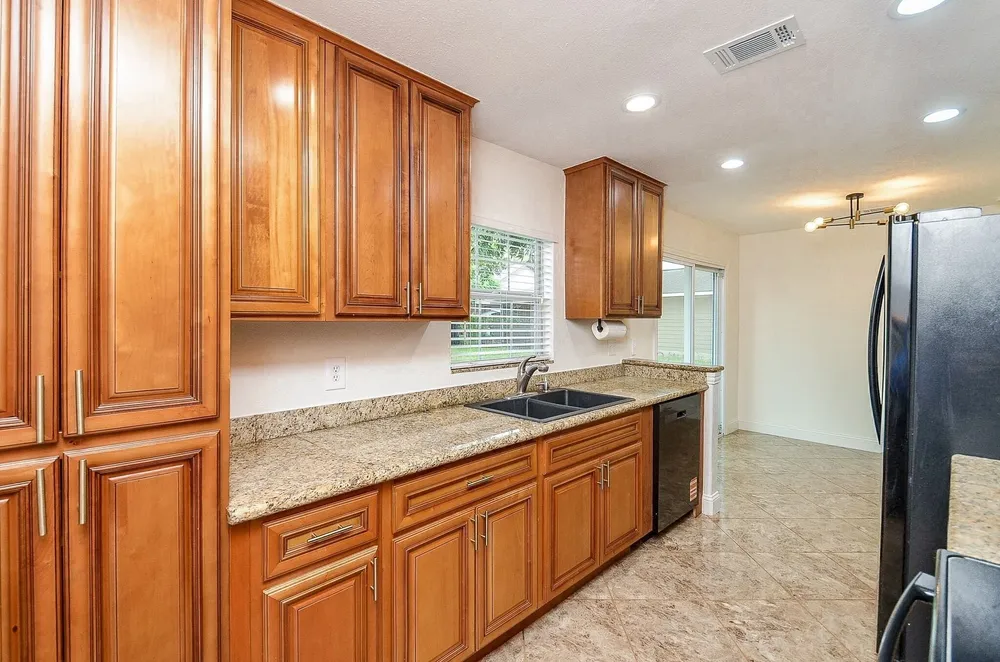 5710 Cherry St, Houston, TX 77026