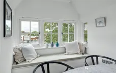 Bridge Road, East Molesey KT8 photo 1