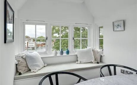 Bridge Road, East Molesey KT8