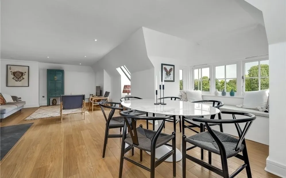 Bridge Road, East Molesey KT8 photo 5
