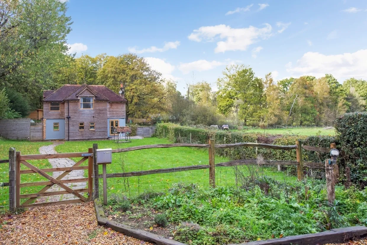 Standon Lane Ockley RH5 photo 1