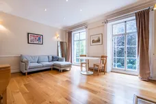 Brompton Square Knightsbridge SW3 photo 4