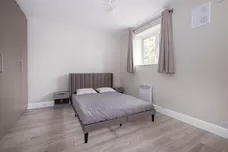 Vine Place, Hounslow, TW3 photo 4