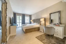 Lancelot Place Knightsbridge SW7 photo 18