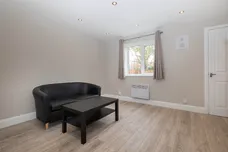 Vine Place, Hounslow, TW3 photo 7