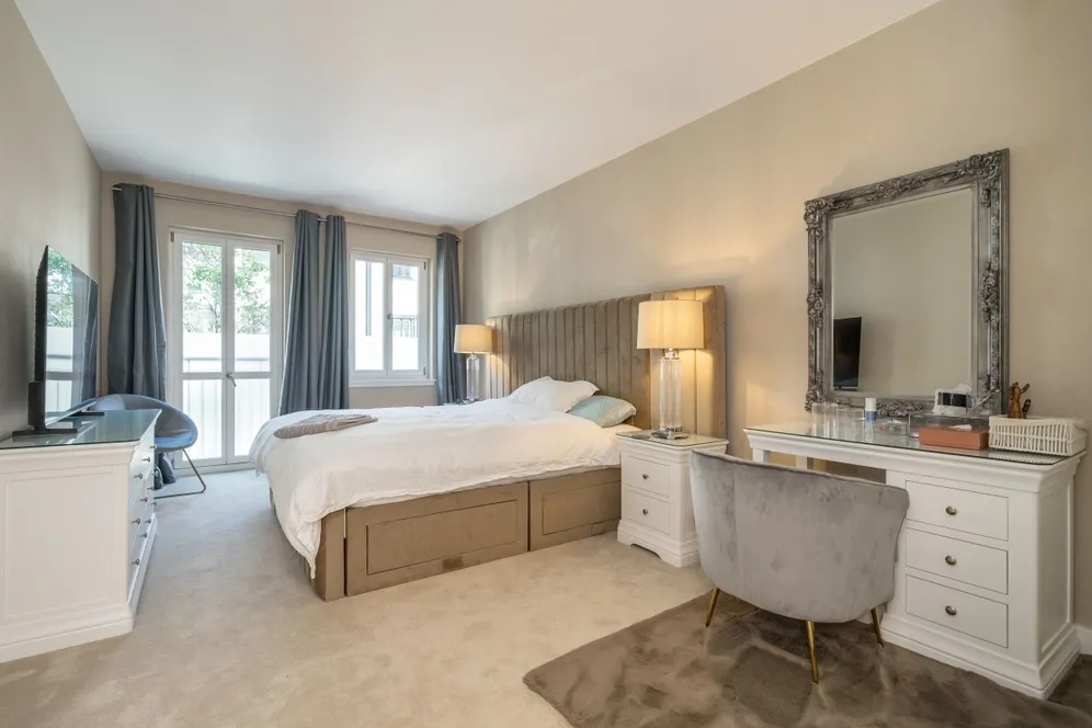 Lancelot Place Knightsbridge SW7 photo 21