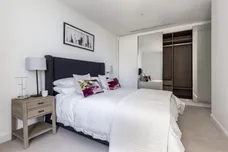 32 Harbour Way Canary Wharf E14 photo 4