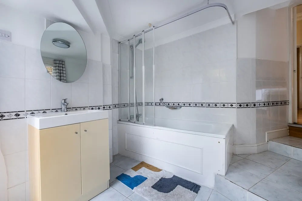 Brompton Square Knightsbridge SW3 photo 13