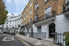 Brompton Square Knightsbridge SW3 photo 14