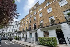 Brompton Square Knightsbridge SW3 photo 16