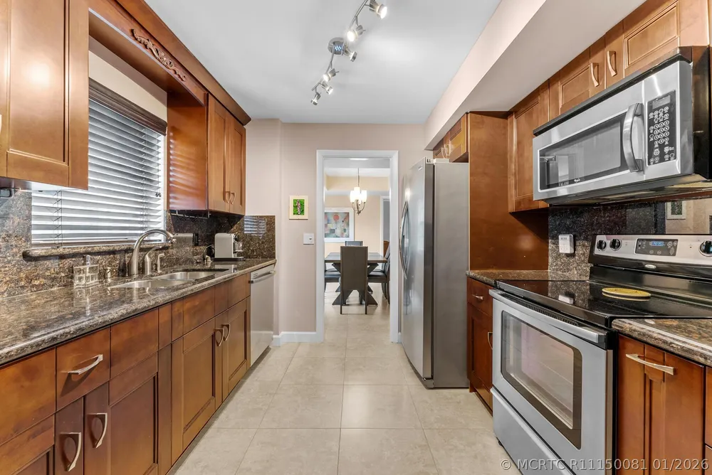6300 NW 2nd Ave, Boca Raton, FL 33487