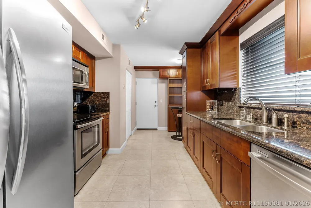 6300 NW 2nd Ave, Boca Raton, FL 33487
