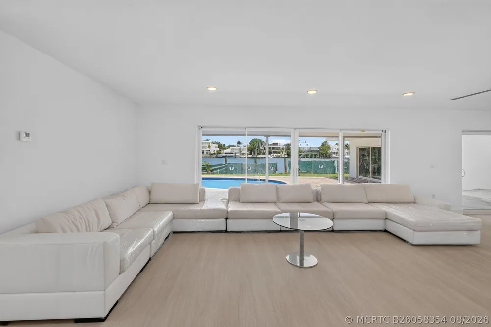 631 N Mashta Dr, Key Biscayne, FL 33149
