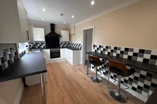 Mount Pleasant Avenue, LOUTH