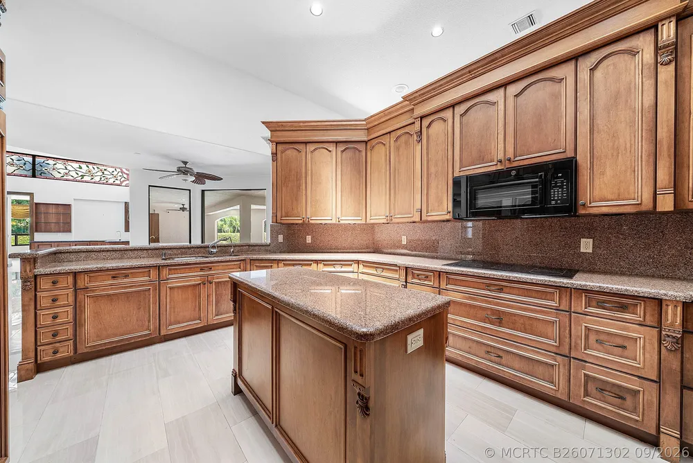 17595 Bocaire Pl, Boca Raton, FL 33487