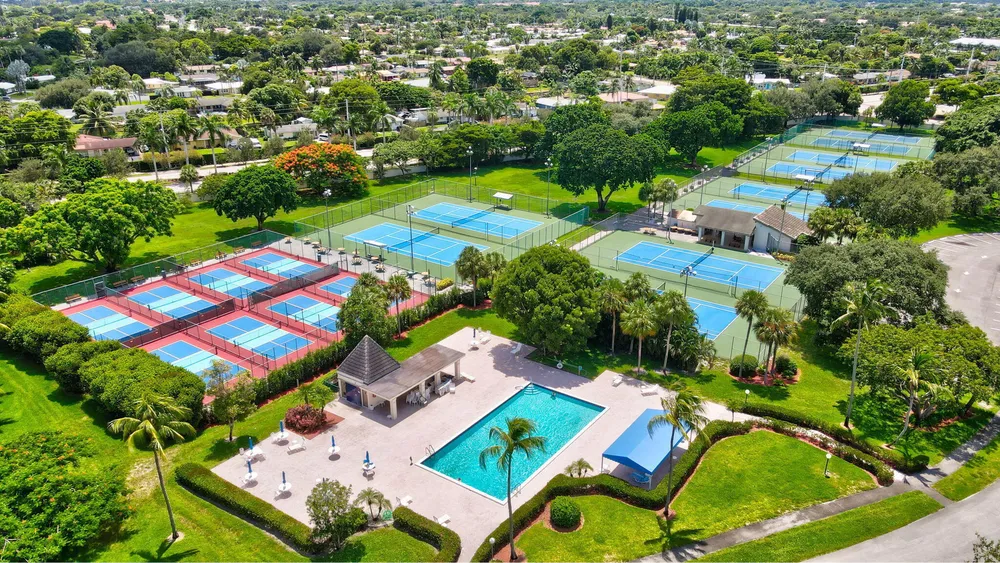 2202 Lucaya Bend, Coconut Creek, FL 33066