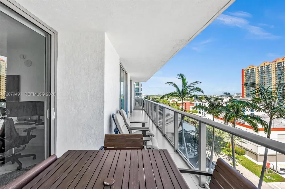 300 Sunny Isles Blvd, Sunny Isles Beach, FL 33160