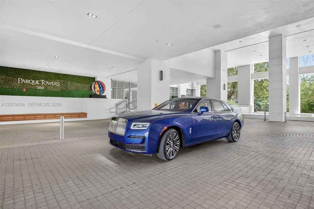 300 Sunny Isles Blvd, Sunny Isles Beach, FL 33160