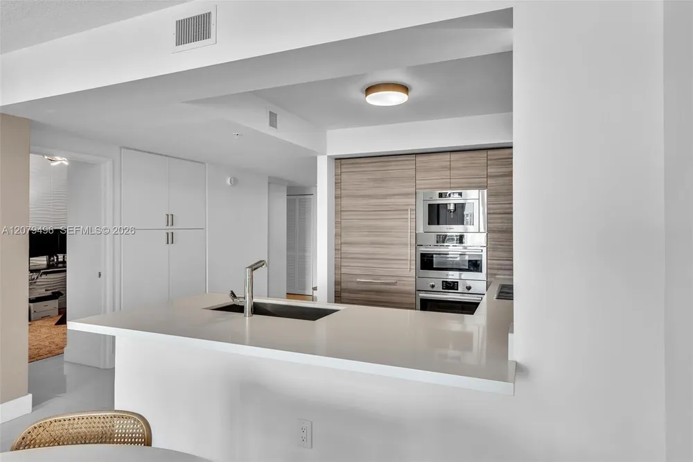 300 Sunny Isles Blvd, Sunny Isles Beach, FL 33160