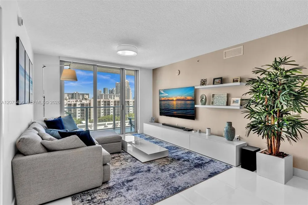 300 Sunny Isles Blvd, Sunny Isles Beach, FL 33160