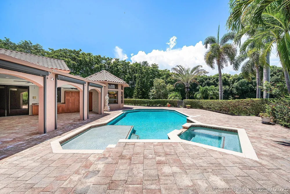 17595 Bocaire Pl, Boca Raton, FL 33487