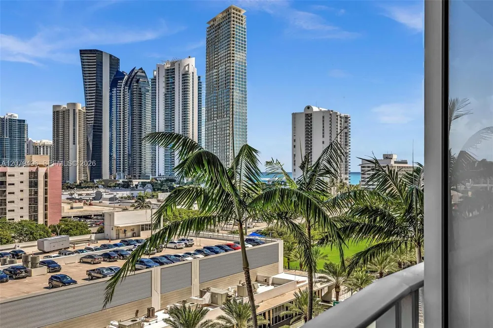 300 Sunny Isles Blvd, Sunny Isles Beach, FL 33160