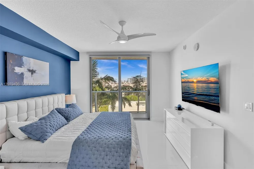 300 Sunny Isles Blvd, Sunny Isles Beach, FL 33160